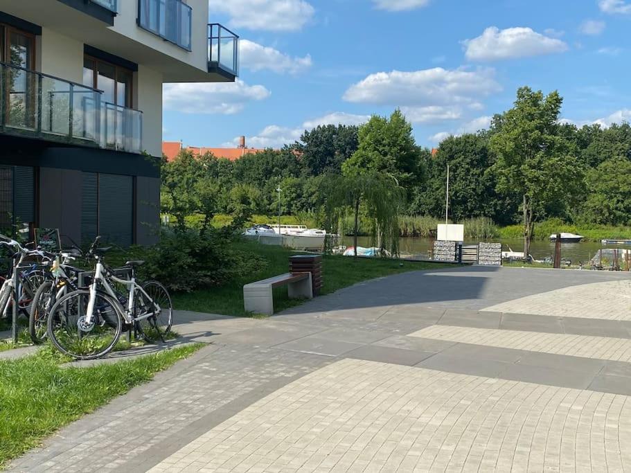 브로츠와프 Art Marina Nad Rzeka Z Bezplatnym Parkingiem 아파트 외부 사진